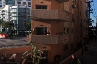 Fã localiza prédio de Miami que inspirou apartamento de Jason e Lucia em GTA 6