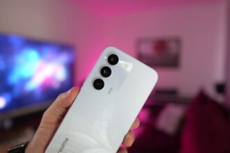 Garanta o realme 16x 5G por R$1.049 com cupom de R$200